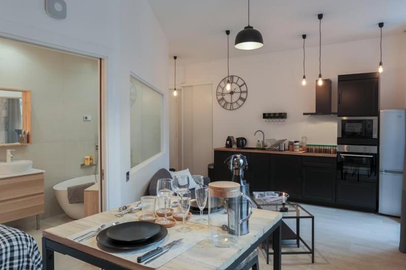 Suite Garibaldi Cosy Et Design Lyon Exterior photo